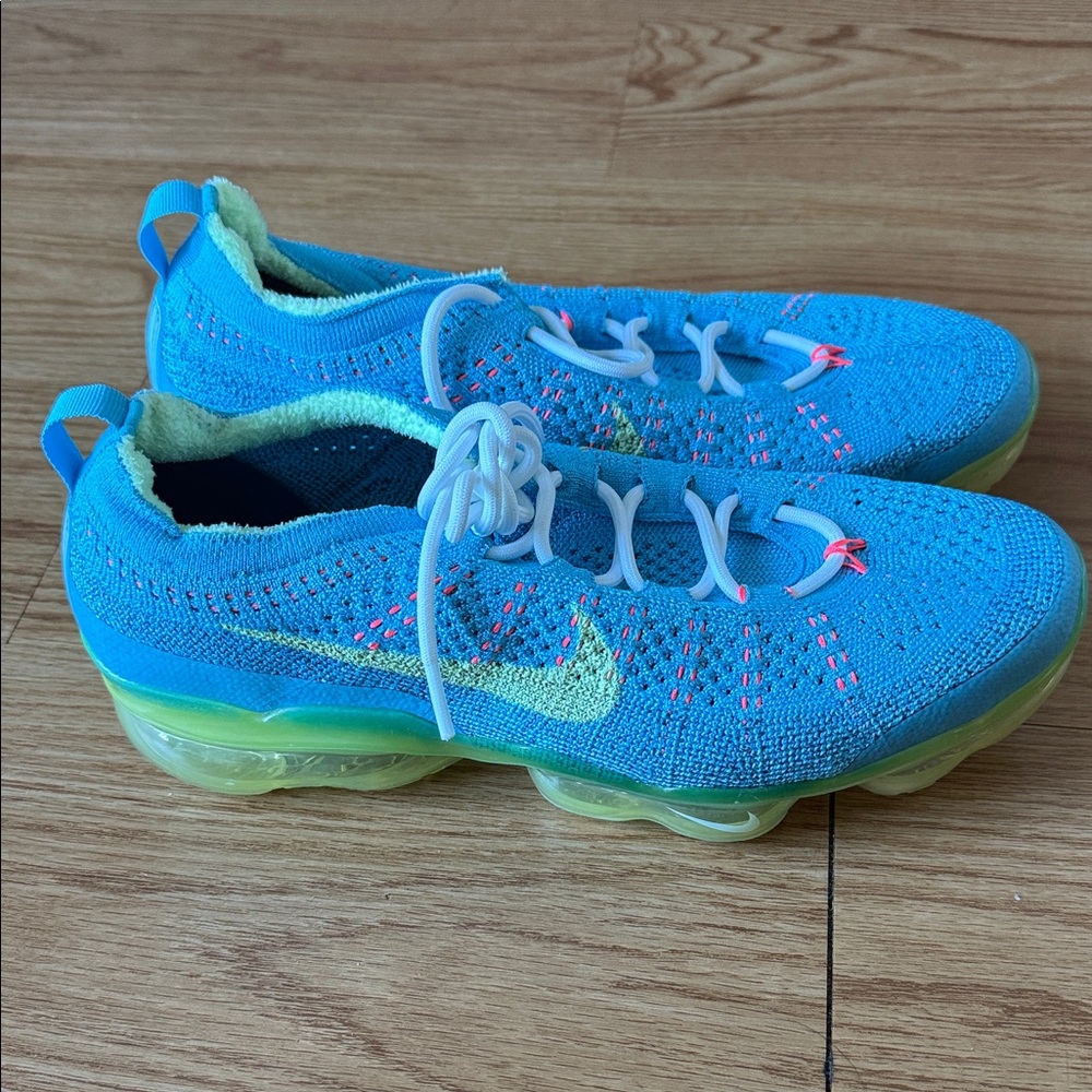 Men’s Nike Vapormax - Picture 3 of 8